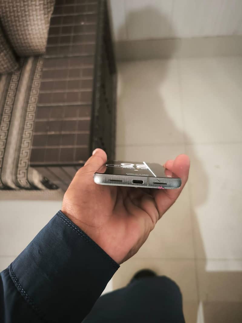 Google Pixel 8 6