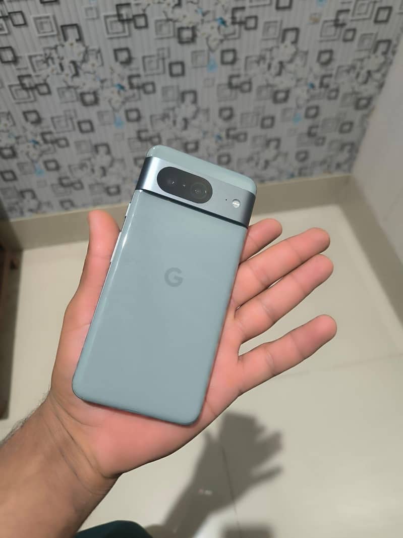Google Pixel 8 7