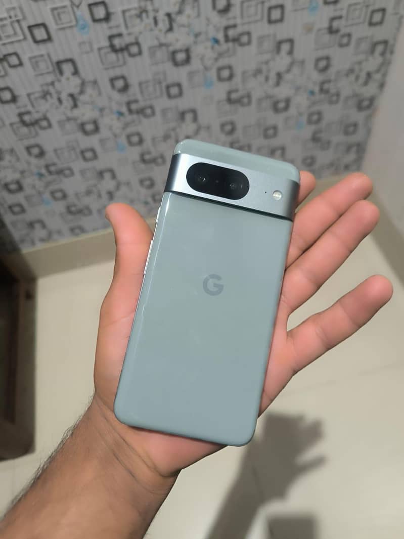 Google Pixel 8 0