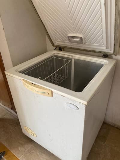 Deep Freezer Chest  Single-Lid Compact (With Storage Basket