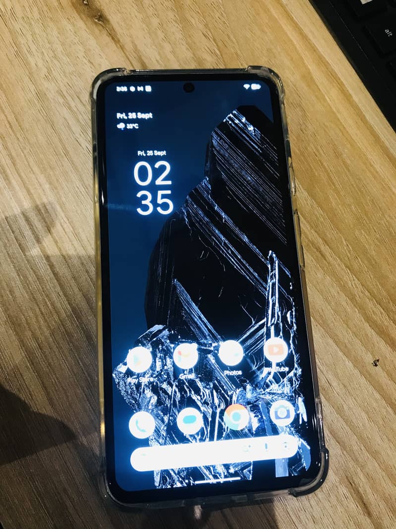 Google Pixel 8 3