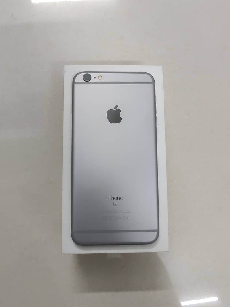 Apple iPhone 6S Plus 4