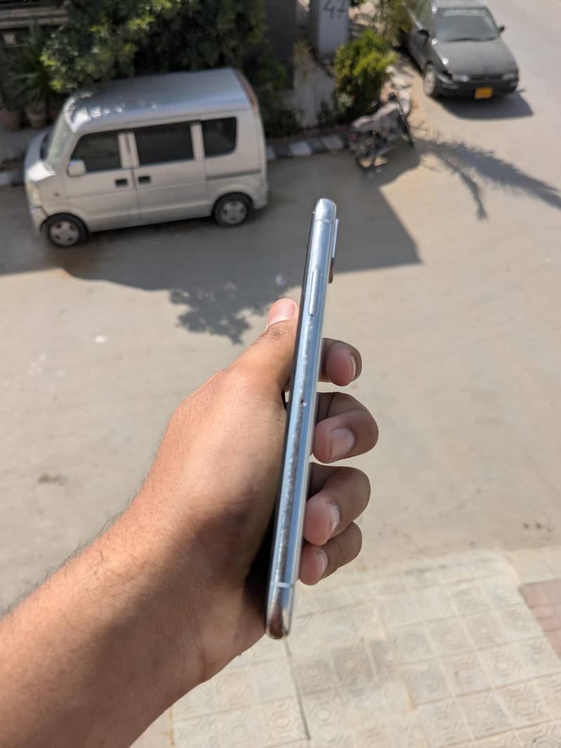 Apple iPhone X 1