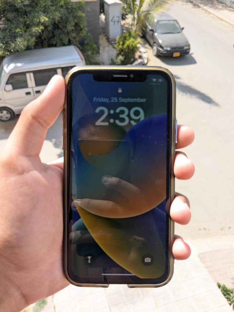 Apple iPhone X 5