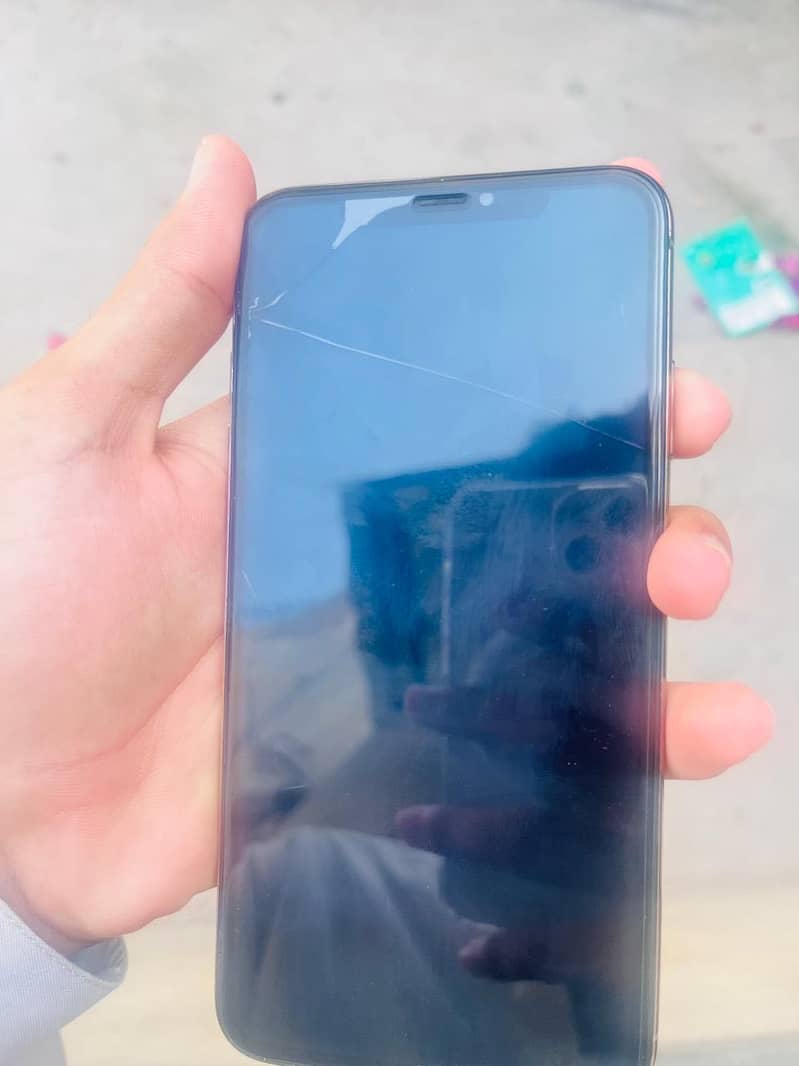 Apple iPhone XS Max 2