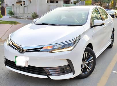 Toyota Altis Grande 2018 white 03298250780