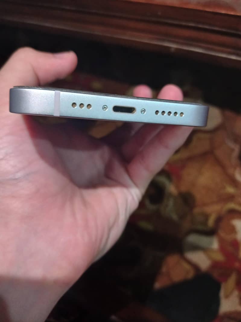Apple iPhone 14 5