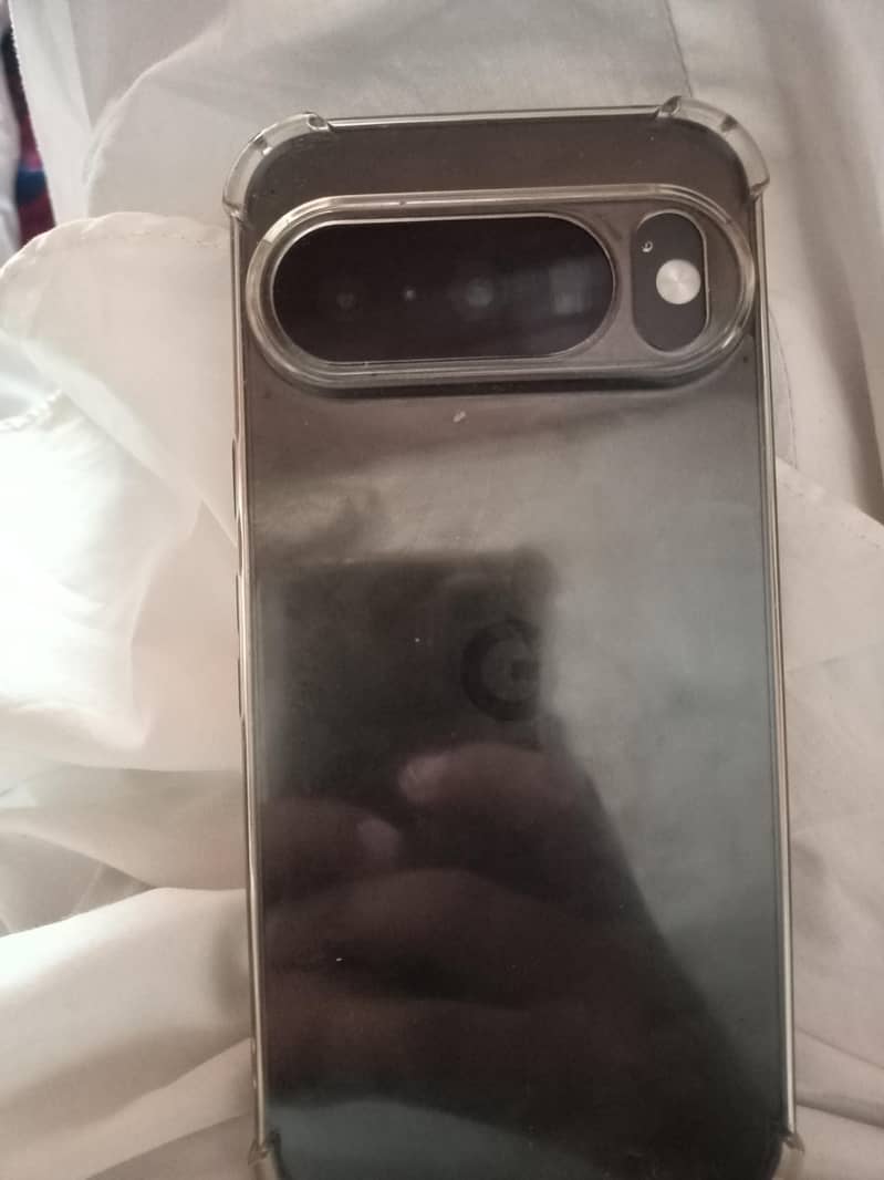 Google Pixel 10 3