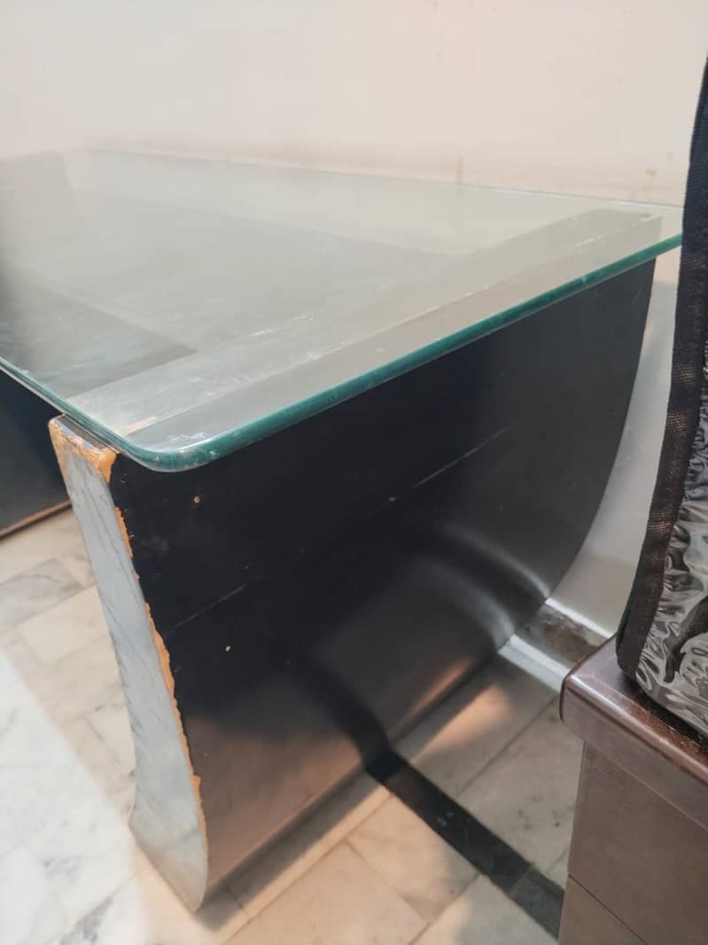 Glass top computer table Large 0