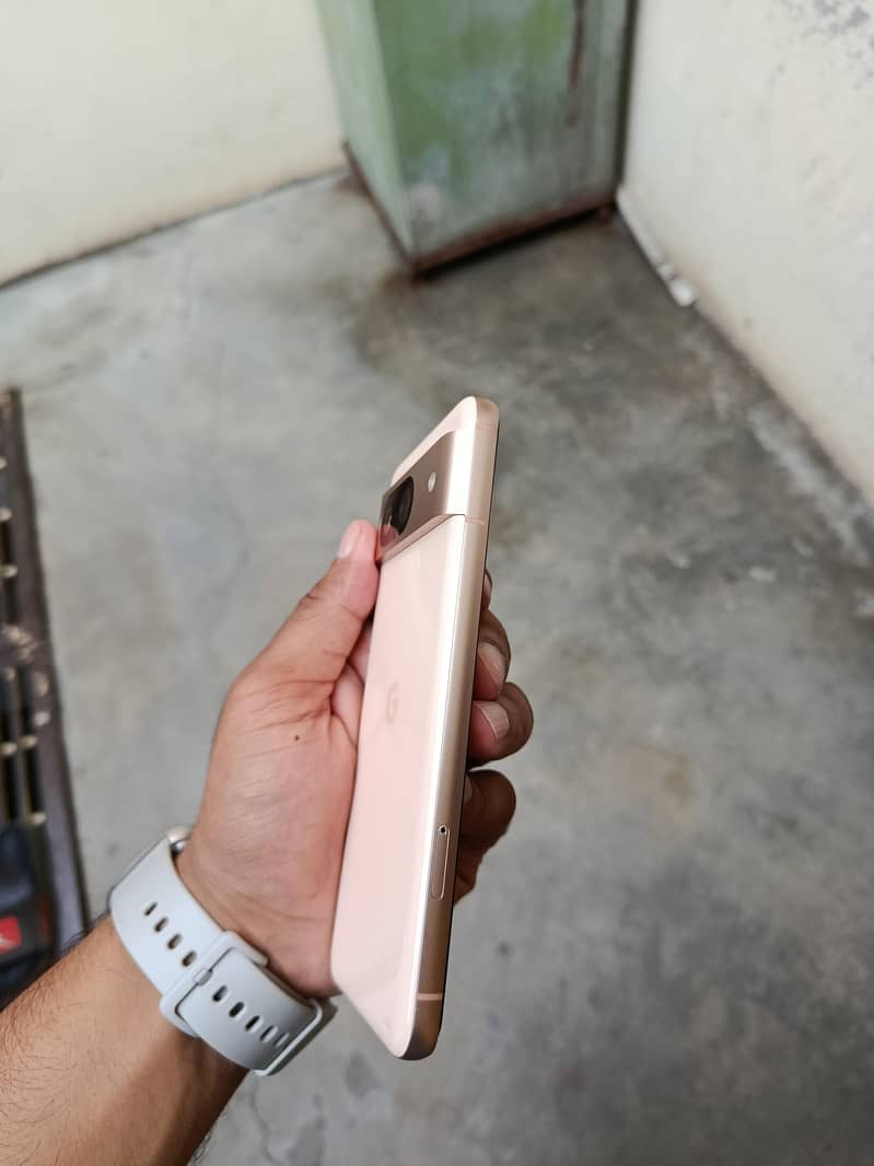 Google Pixel 8 1