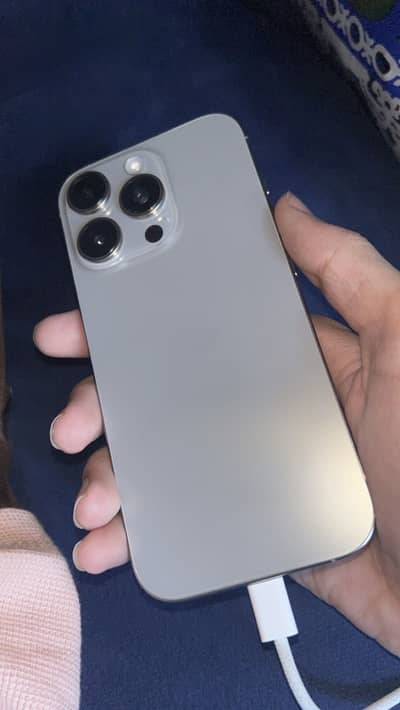Apple iPhone 16 Pro 256gb jv
