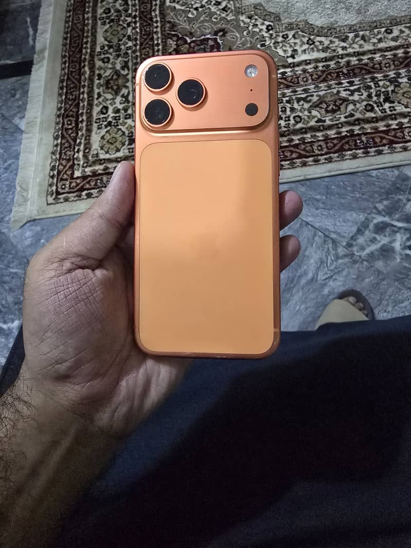 Apple iPhone 17 Pro Max 1