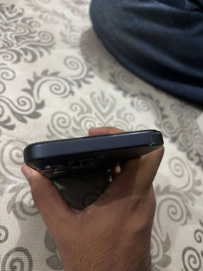 Iphone 15pro max 3