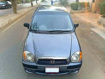 HYUNDAI SANTRO EXECUTIVE Model 2004 Excellent Condition.