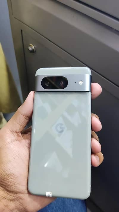 Google Pixel 8