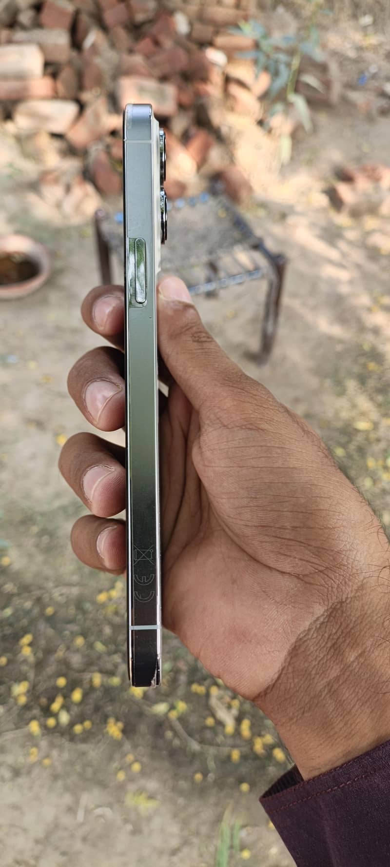 Apple iPhone 13 Pro Max 2