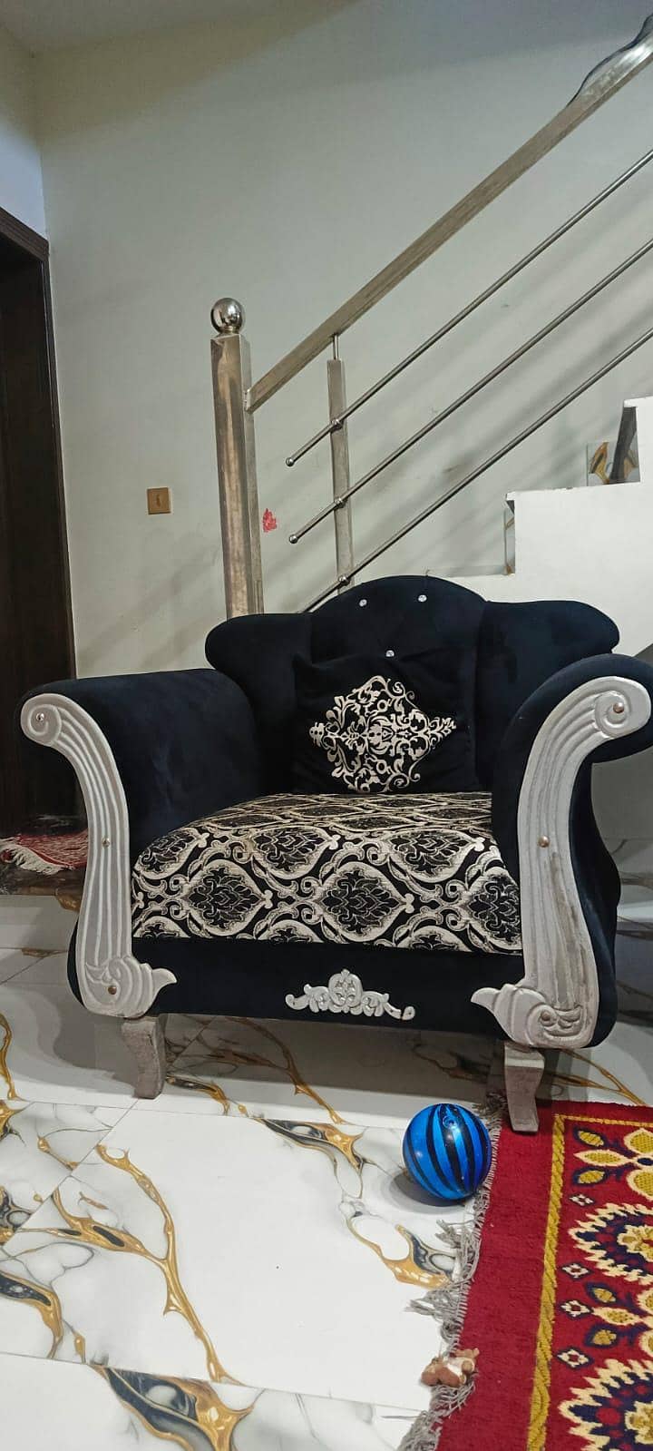 9 seater sofa set 0