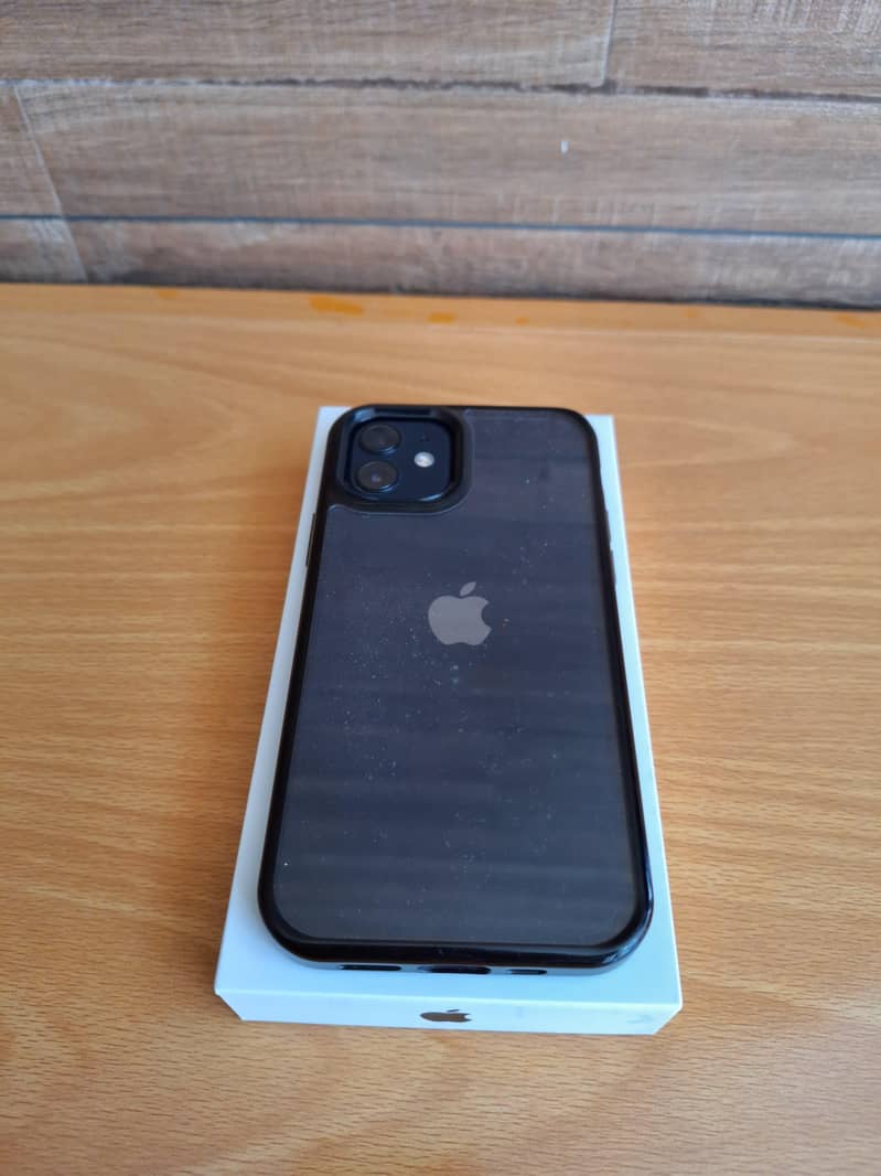 Apple iPhone 12 1