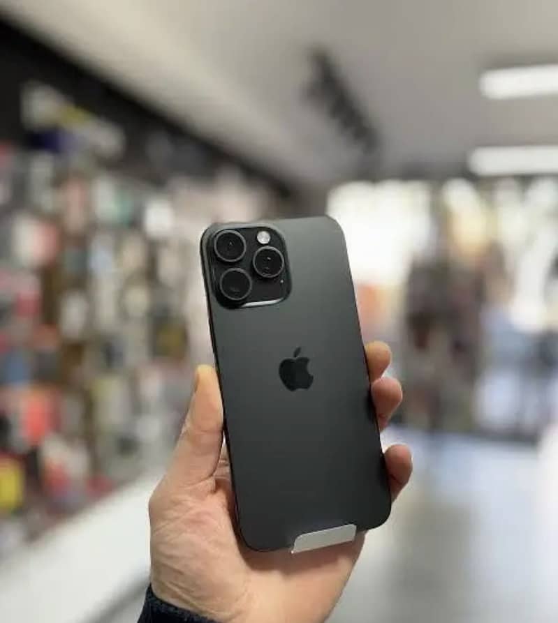 Apple iPhone 16 Pro Max 0