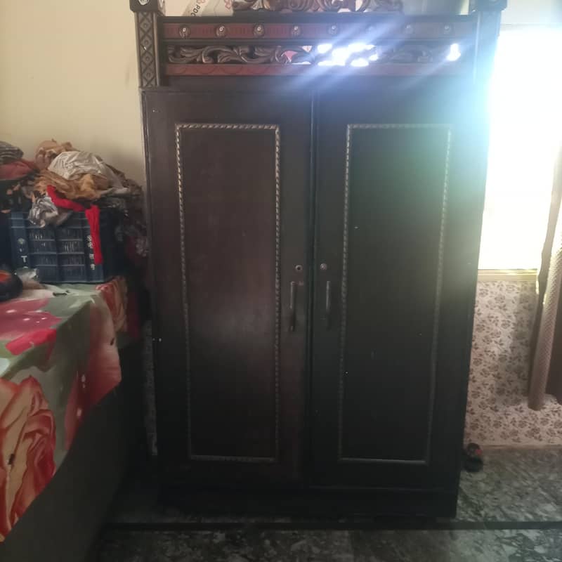 مکمل لکڑی کا خوبصورت بیڈروم فرنیچر سیٹ برائے فروخت 1