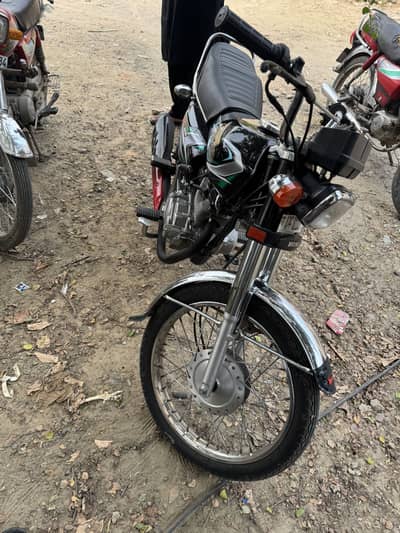Honda 125 10/10 black color