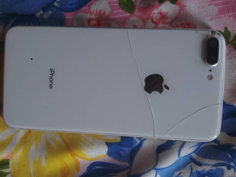 Apple iPhone 8 Plus 2