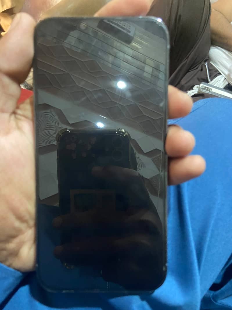 Apple iPhone 13 Pro 2