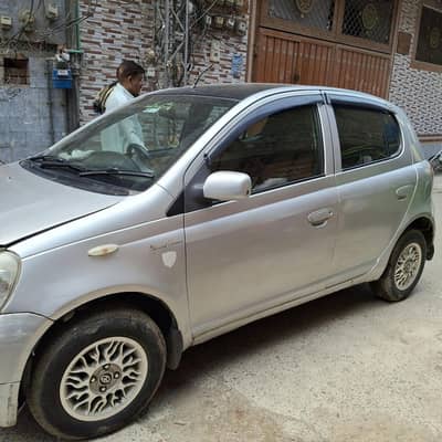 Toyota Vitz 2000