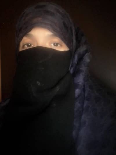 online female Quran teacher and qariya
