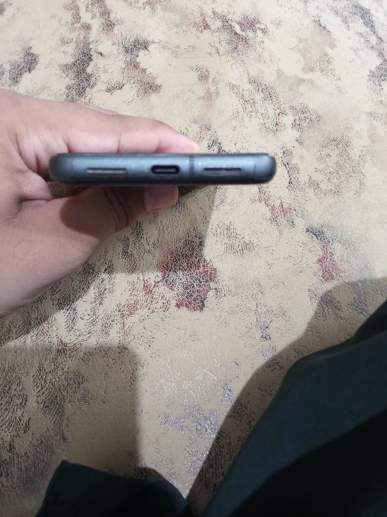 Google Pixel 8 2