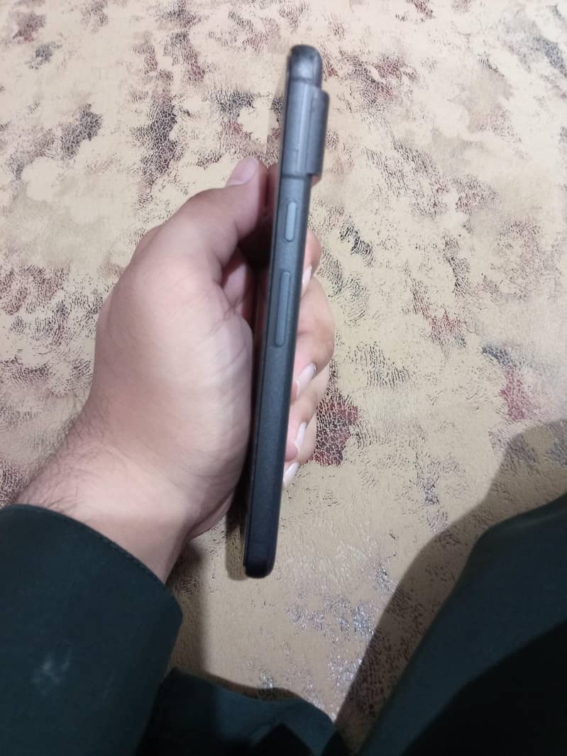 Google Pixel 8 3