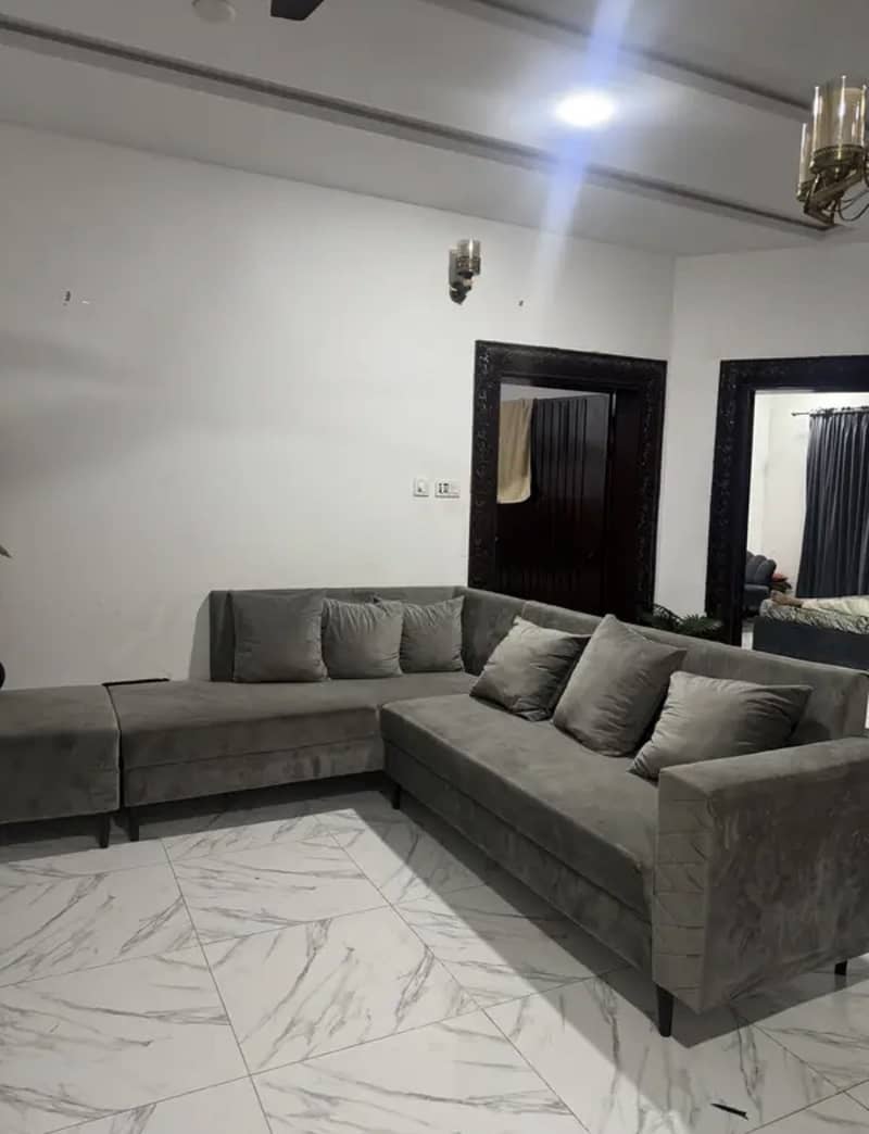 L shape sofa 0