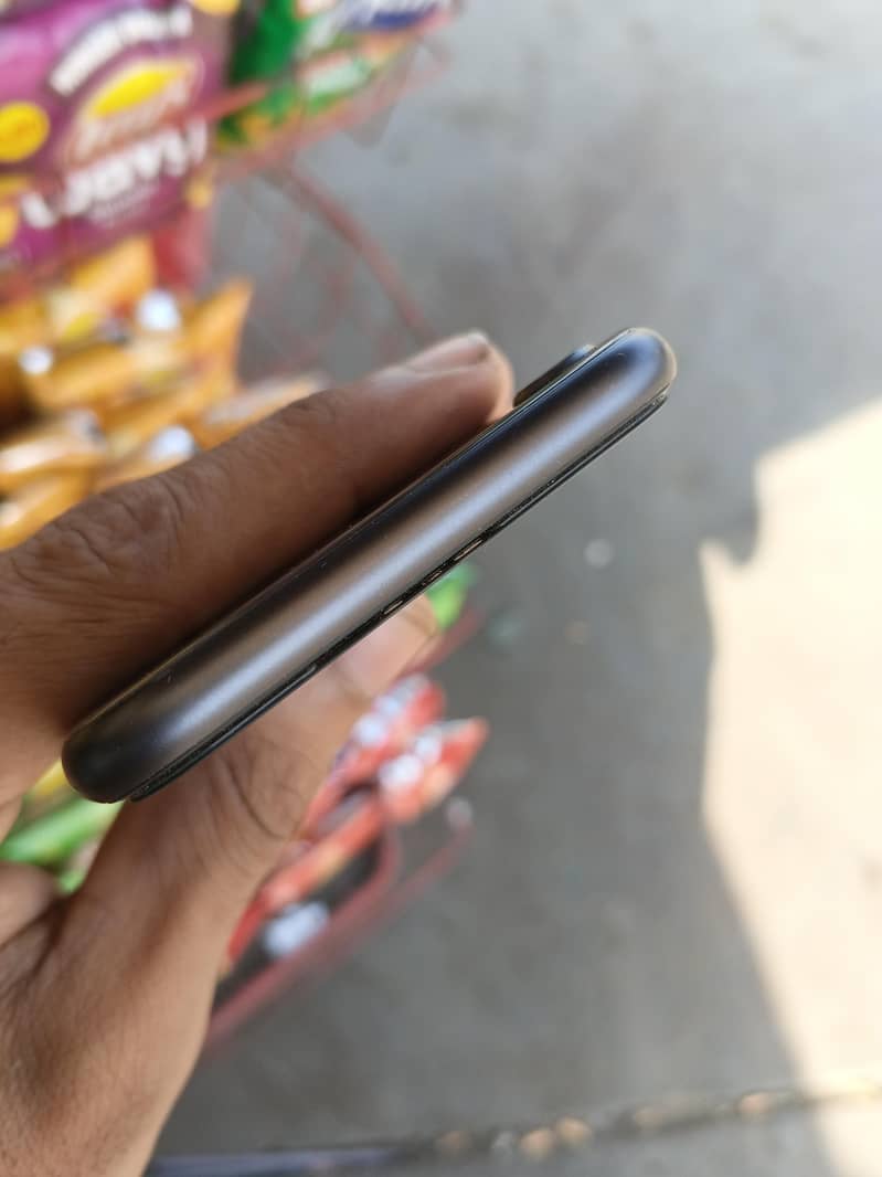 Apple iPhone 8 2