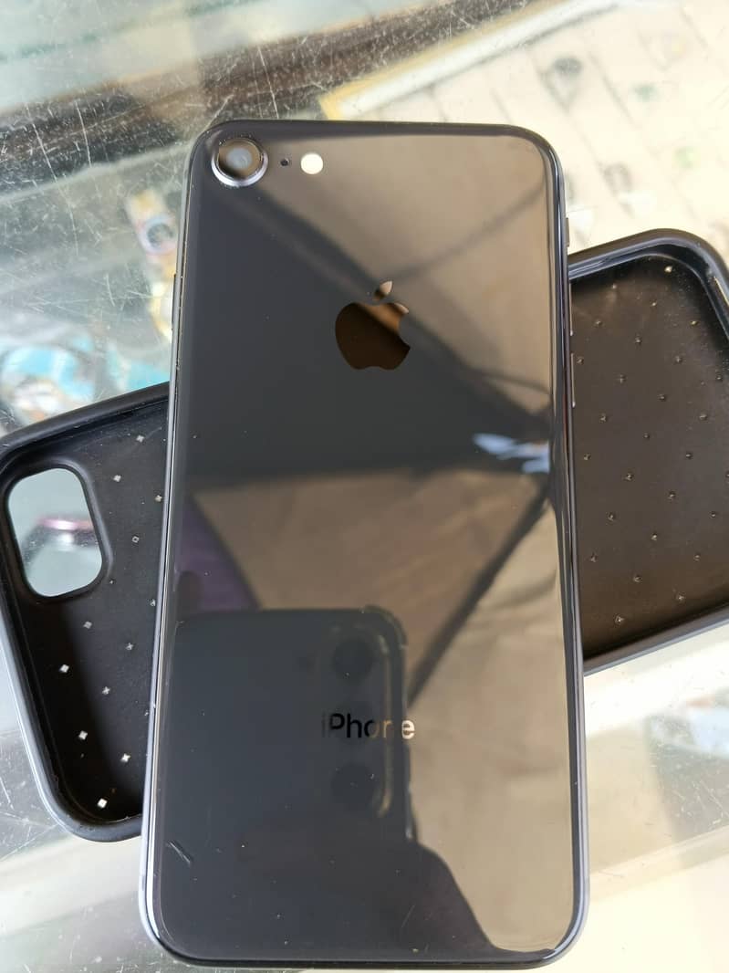 Apple iPhone 8 4
