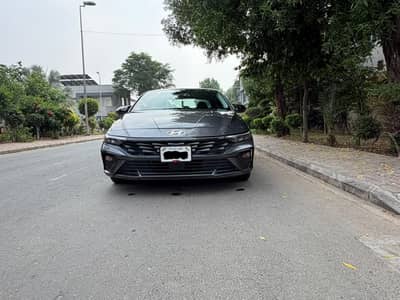 Hyundai Elantra 2025