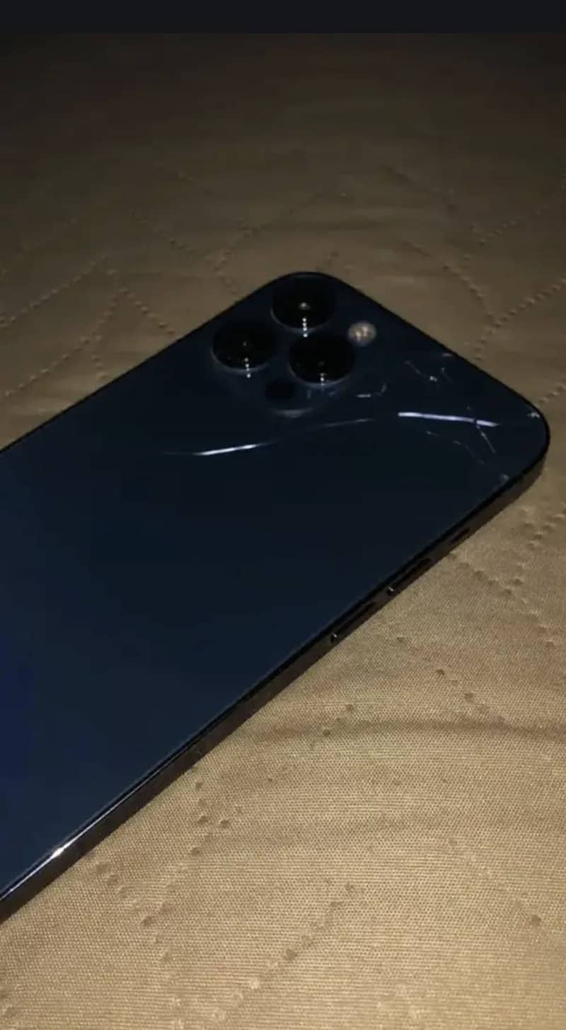 Apple iPhone 12 Pro Max 4
