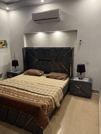bed with brass with sidetables 9/10 condition