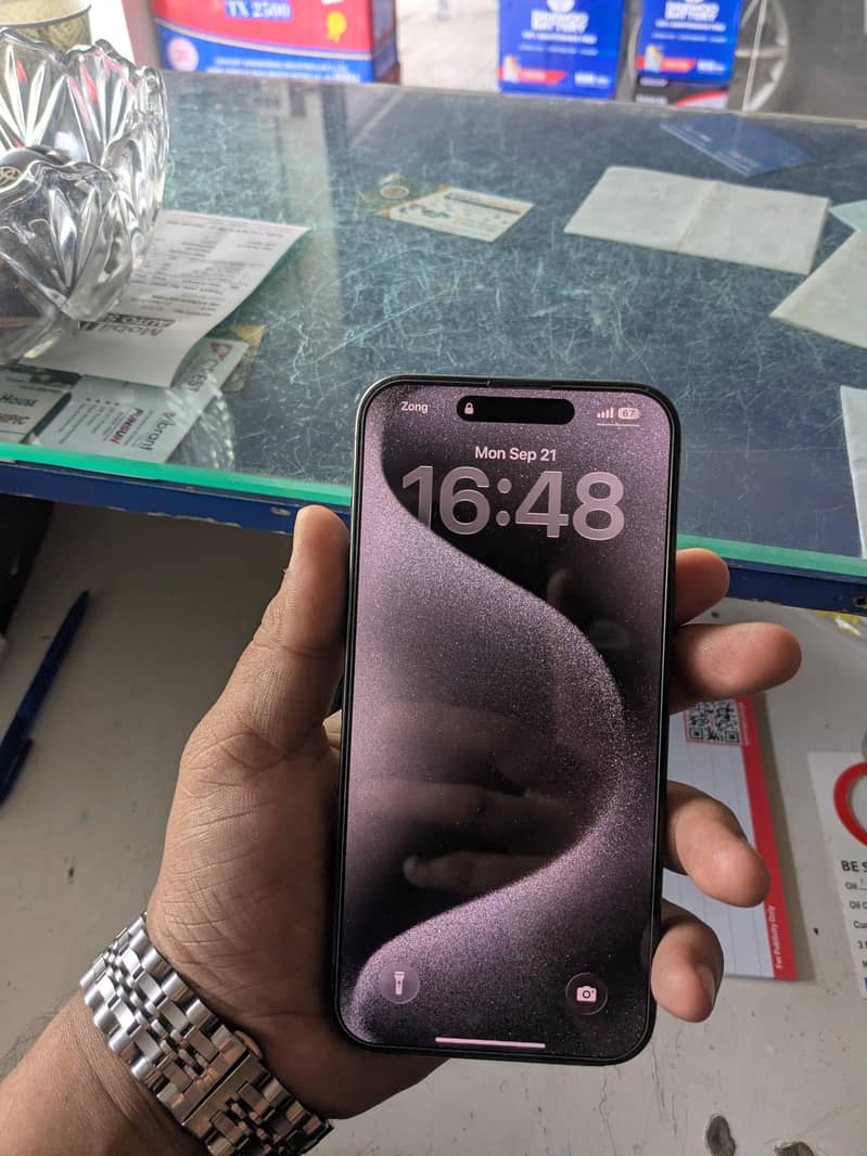 Apple iPhone 15 Pro Max 5