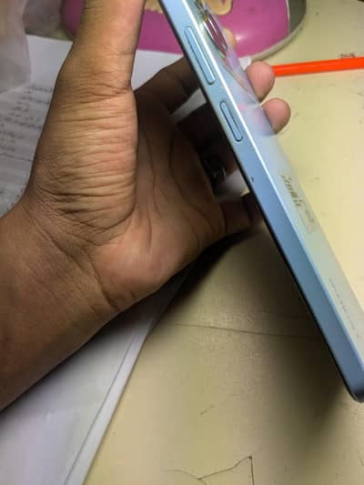 Realme Note 50 4/128  with just box 10/8 touch glass break see in pics