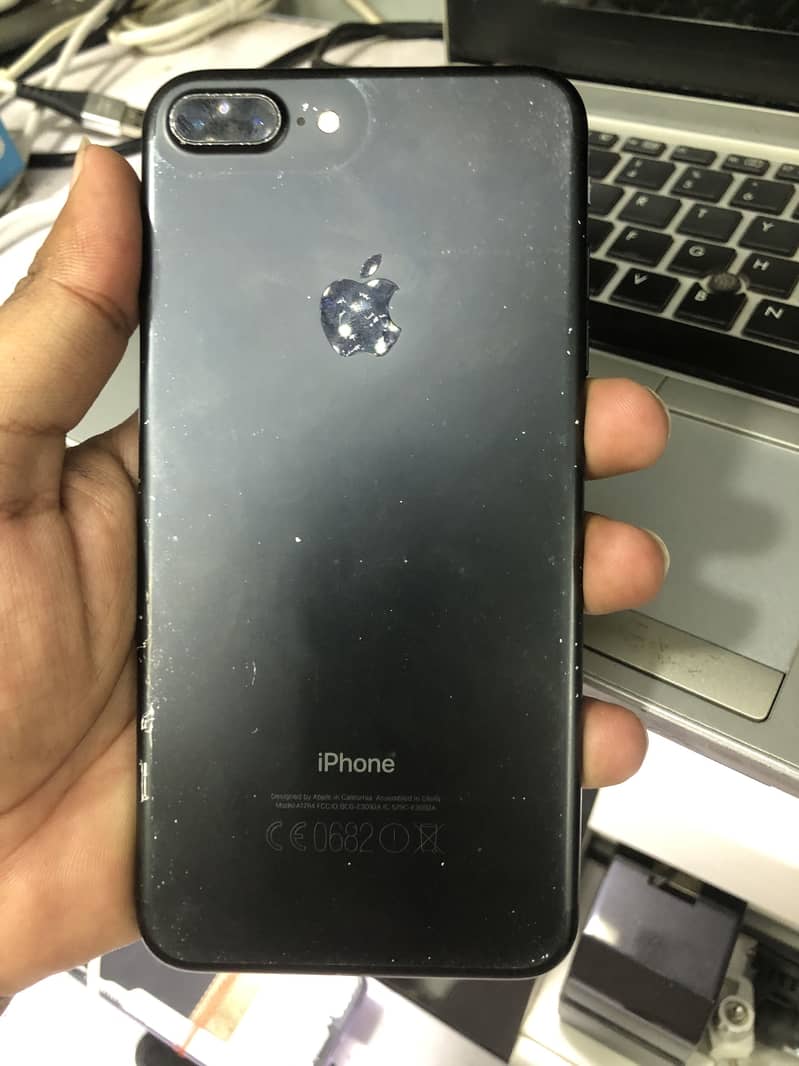 Apple iPhone 7 Plus 0