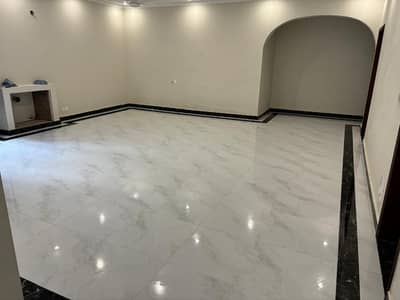 Spacious House Is Available For rent In Ideal Location Of Garden Town - Abu Bakar Block