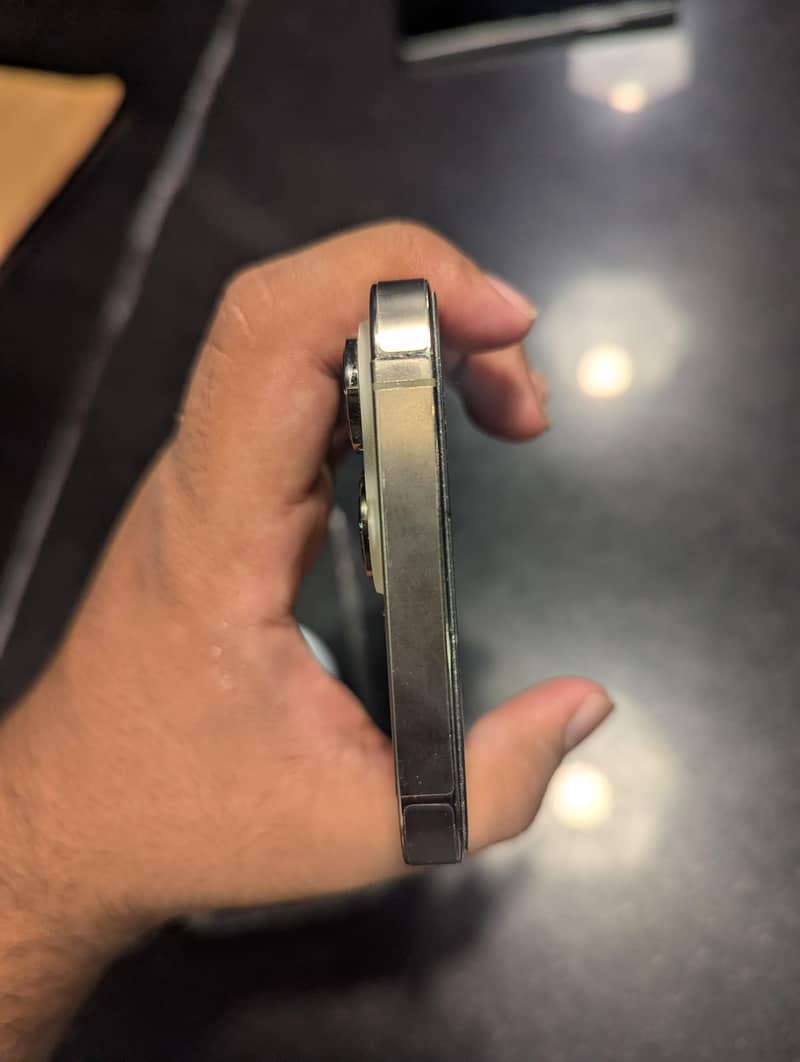 Apple iPhone 14 Pro Max 3