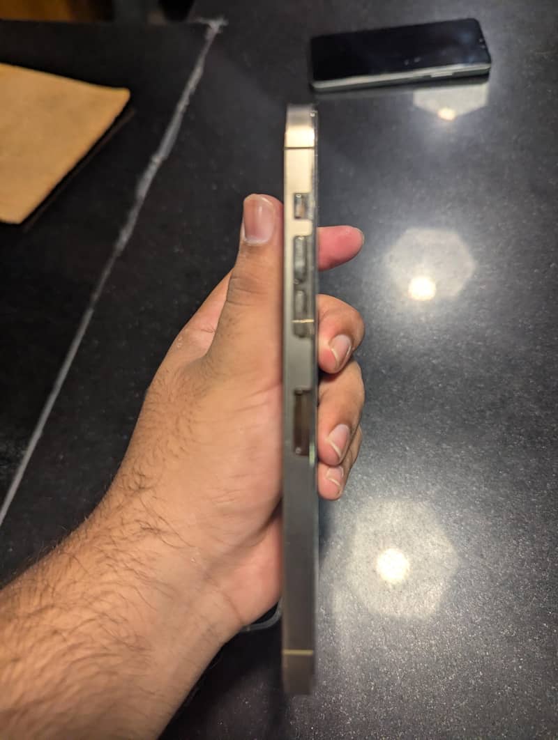 Apple iPhone 14 Pro Max 5