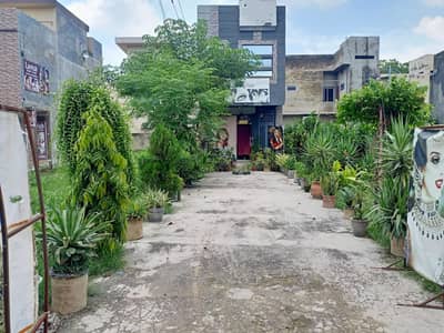 2 marla commercial ,residence flat