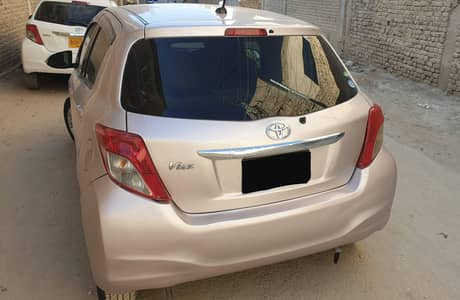 Toyota Vitz 2011