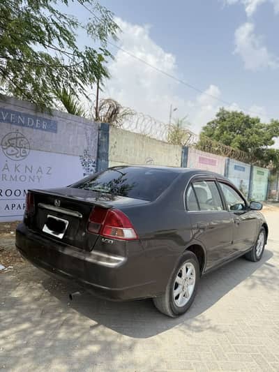 Honda Civic EXi 2005