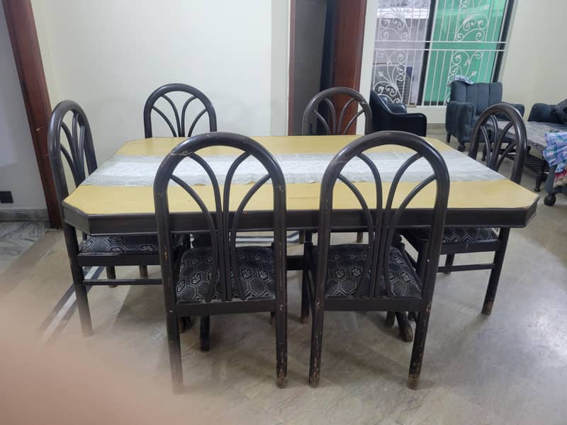 Complete Dining Set – Table + Chairs + showcase 0