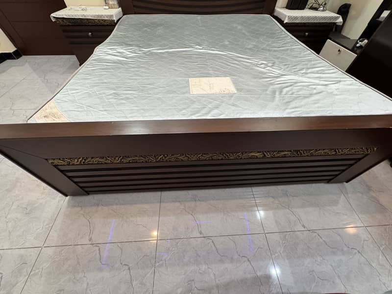 Beds & side tables 1