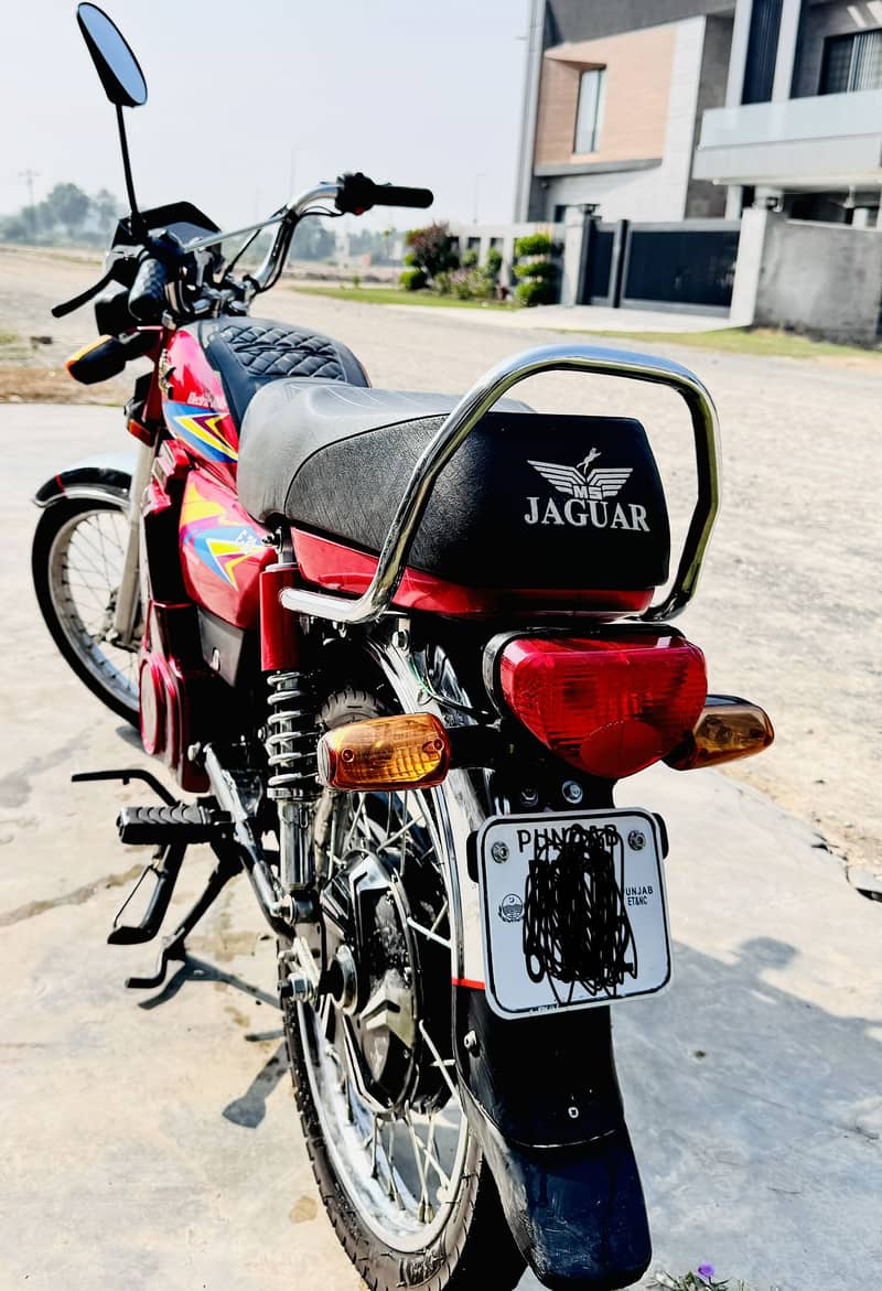 MS Jaguar E70 2