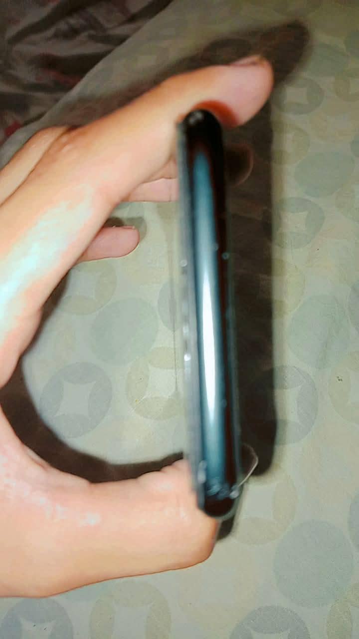 Apple iPhone 7 3